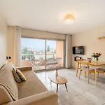 Hello Cote D'azur - Spacious With Balcony Close To The Sea, Pool, Tennis Court, Air Conditioned Lejlighed Golfe-Juan