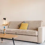 Hello Cote D'azur - Spacious With Balcony Close To The Sea, Pool, Tennis Court, Air Conditioned Golfe-Juan